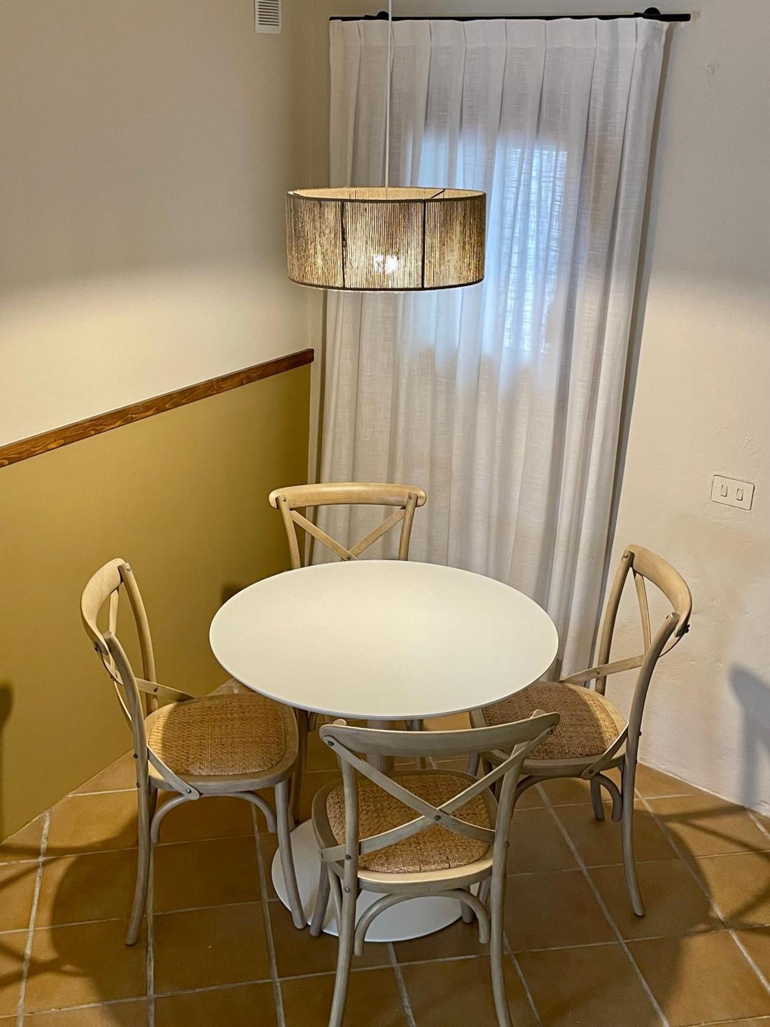 Apartaments Can Gibert 卡斯特罗·德波利亚斯 外观 照片