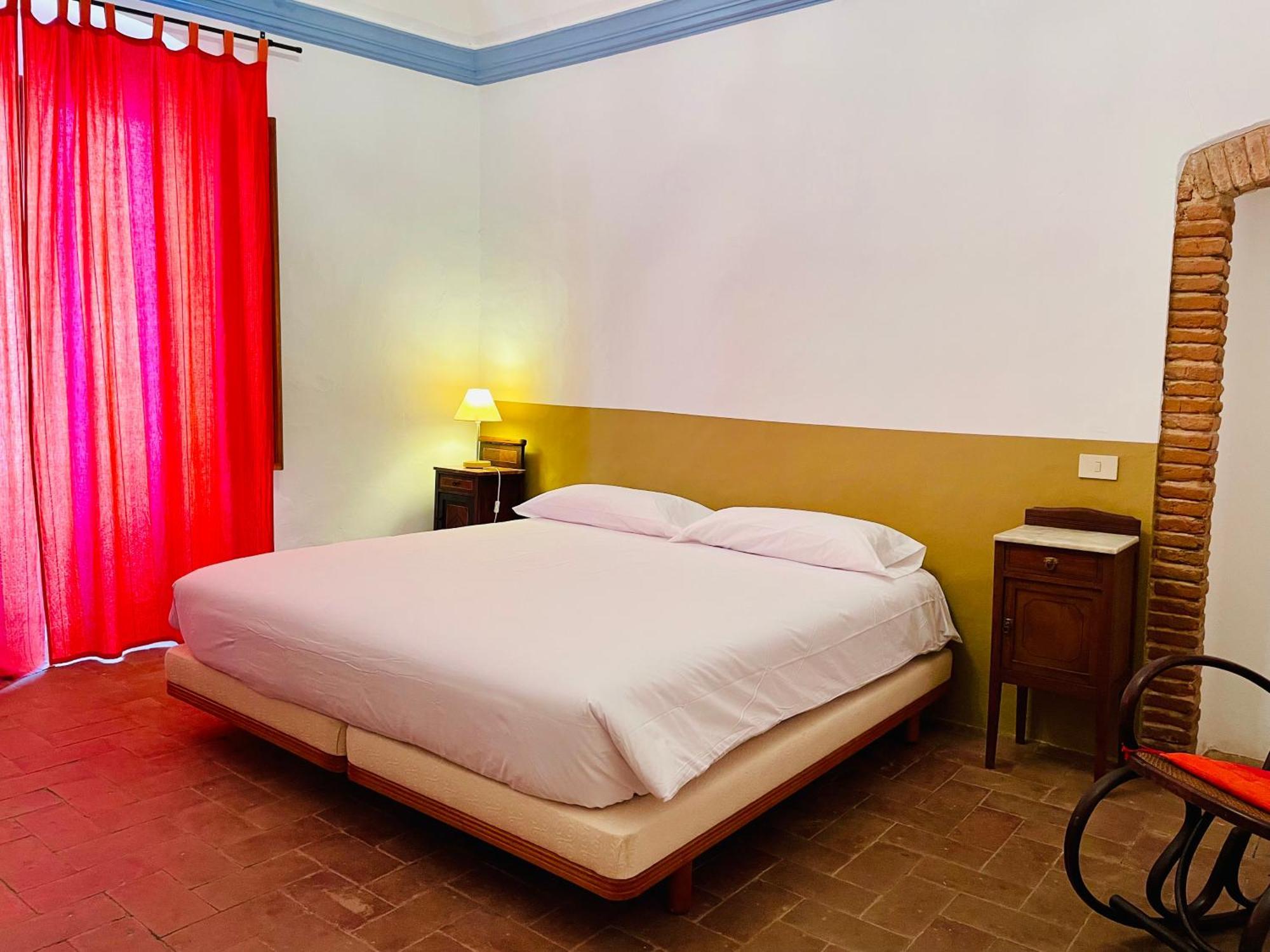 Apartaments Can Gibert 卡斯特罗·德波利亚斯 外观 照片