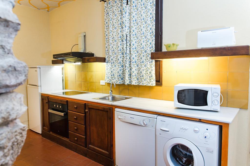 Apartaments Can Gibert 卡斯特罗·德波利亚斯 外观 照片